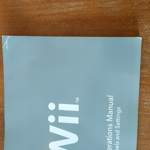 Original Wii Operations Manuals - Picture 4 of 5